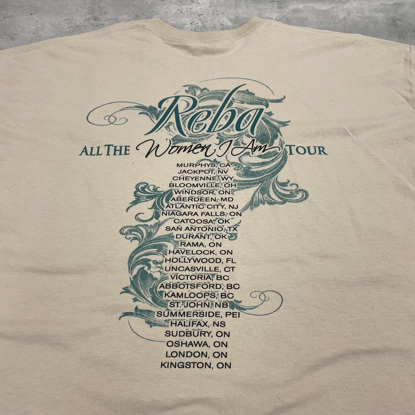 2010 Reba Tour T-Shirt Size XXL