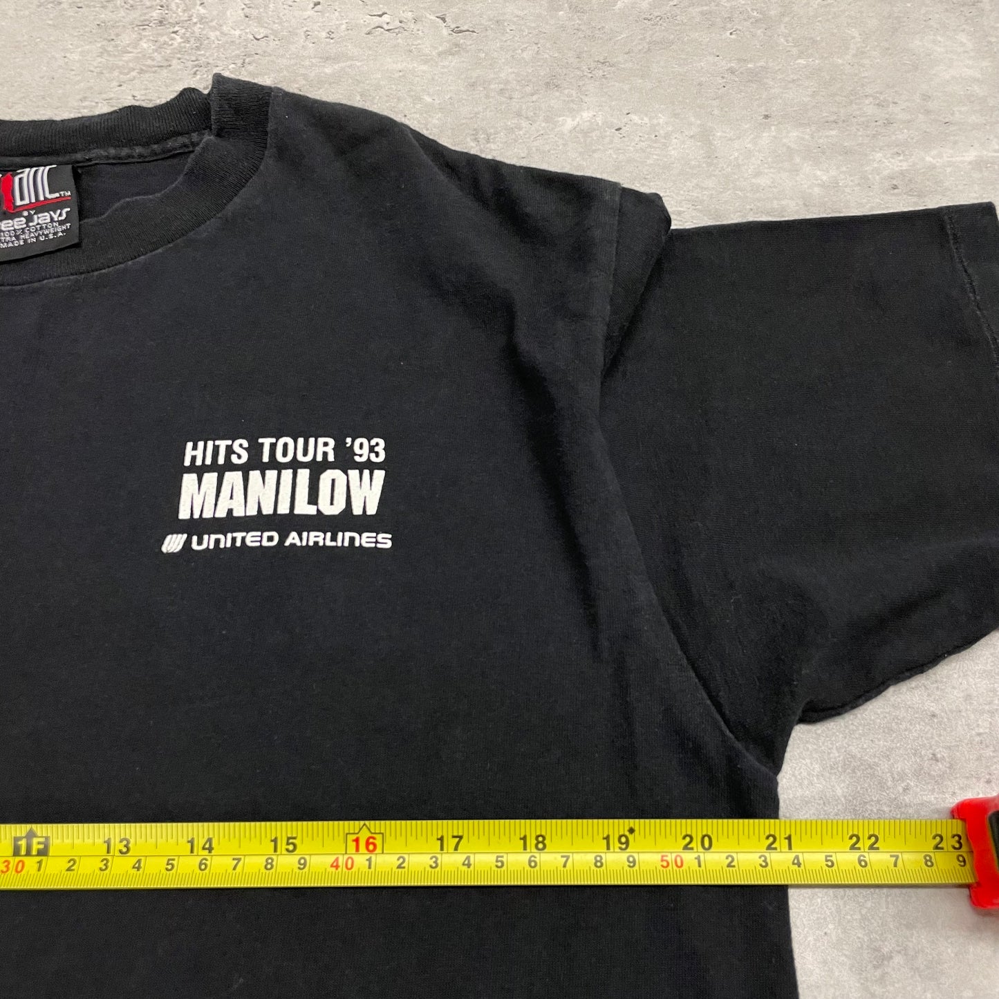 ‘93 Barry Manilow Tour T-Shirt Size L