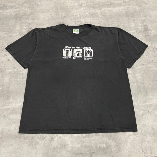 00s Meet Chicks T-Shirt Size Large