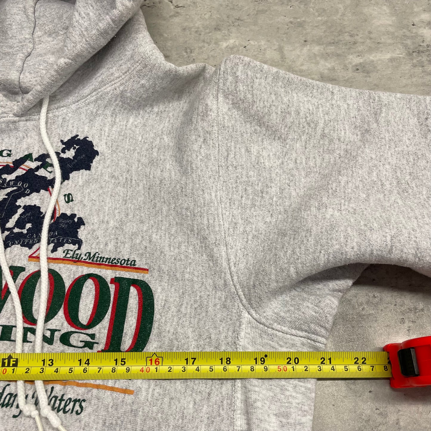 90s Basswood Lee Hoodie Size M