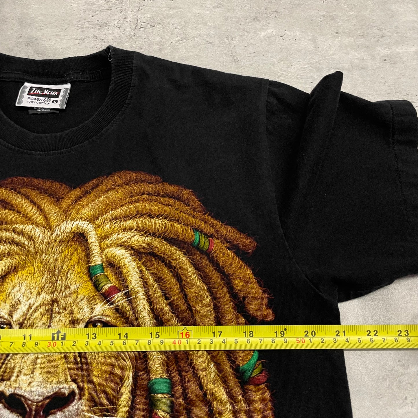 00s Rastafarian Lion T-Shirt Size L