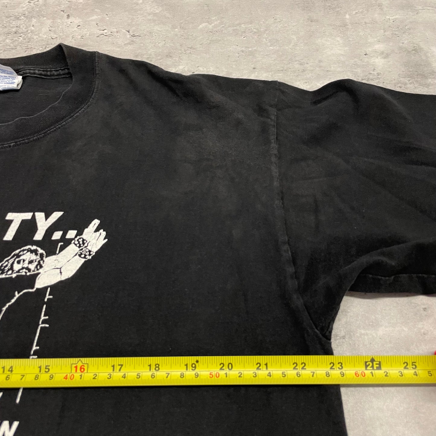 90s Thirsty Bear T-Shirt Size XL