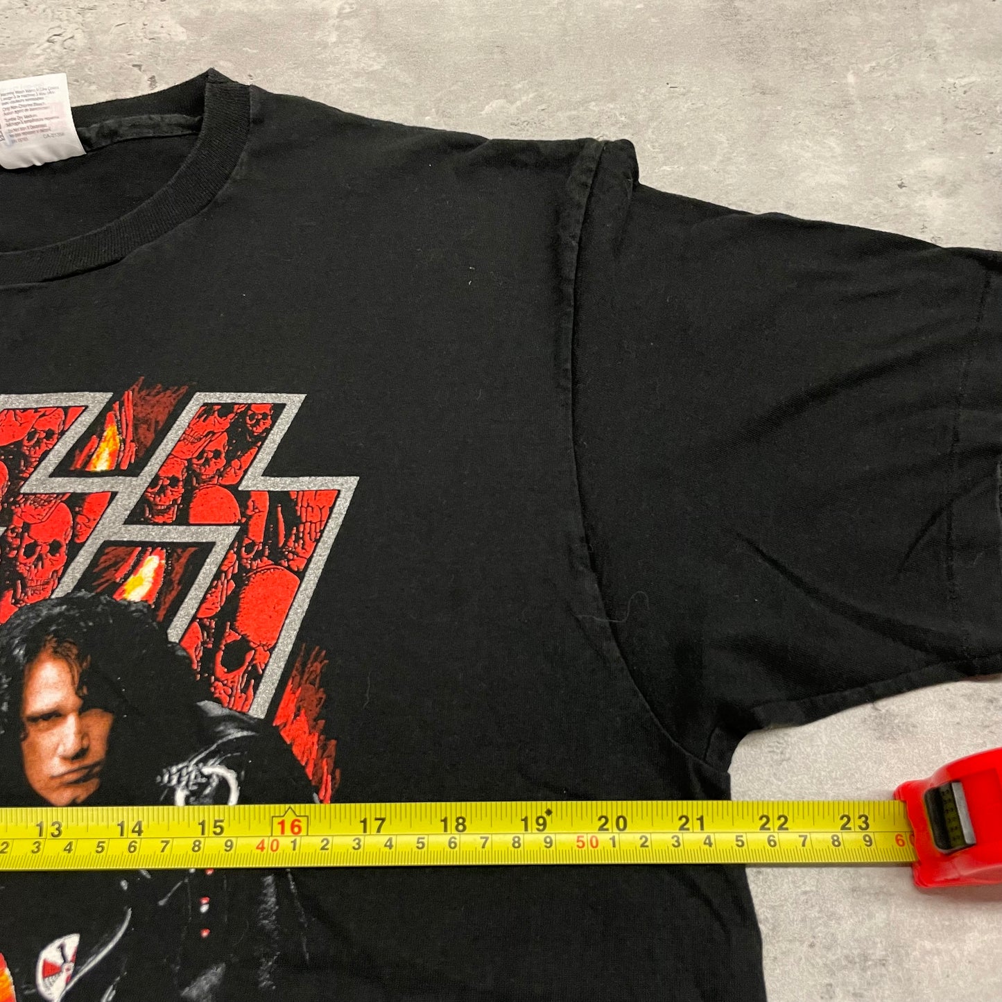‘93 Kiss Revenge T-Shirt Size XL