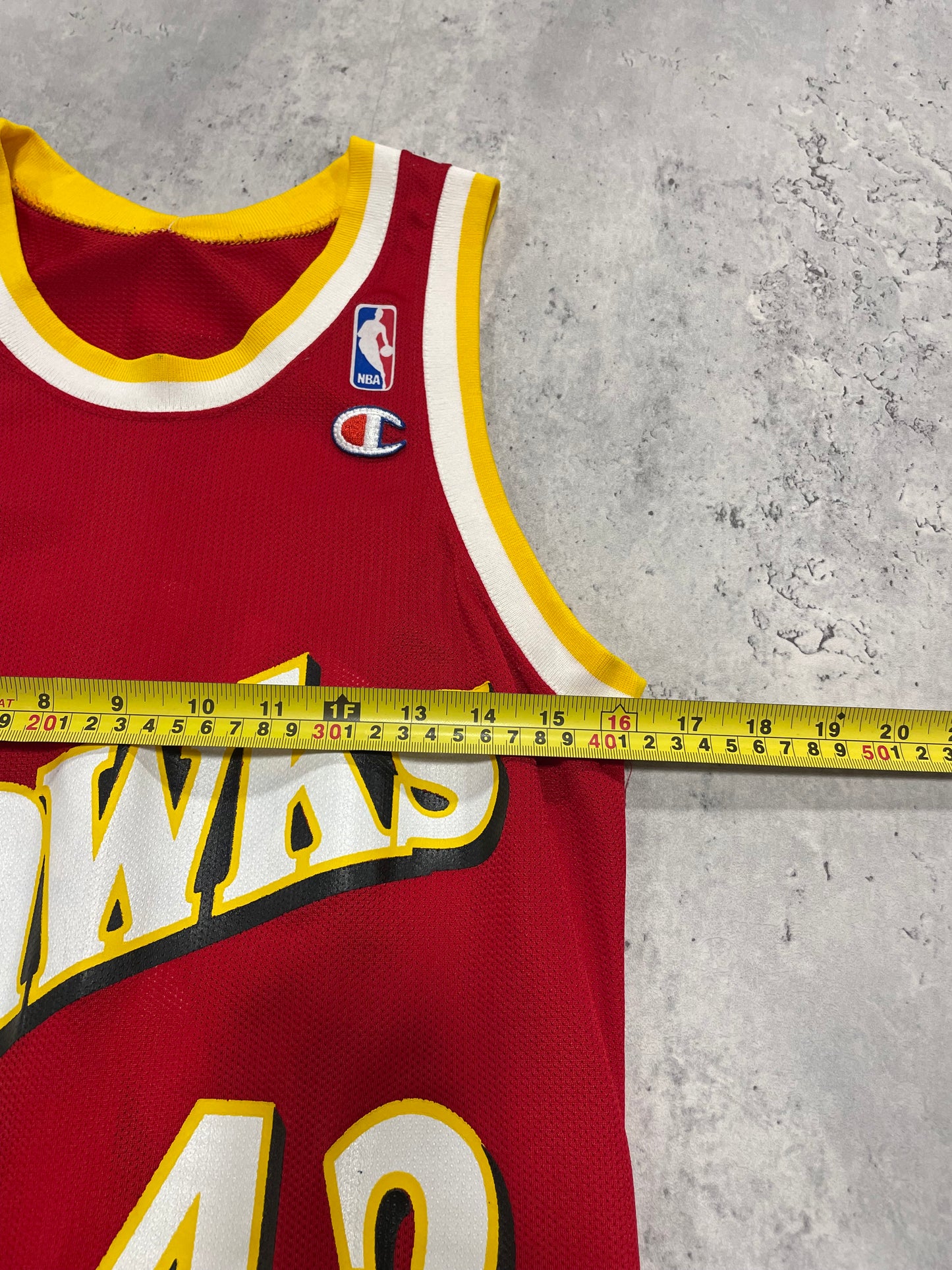 90s Champion NBA Hawks Willis 42