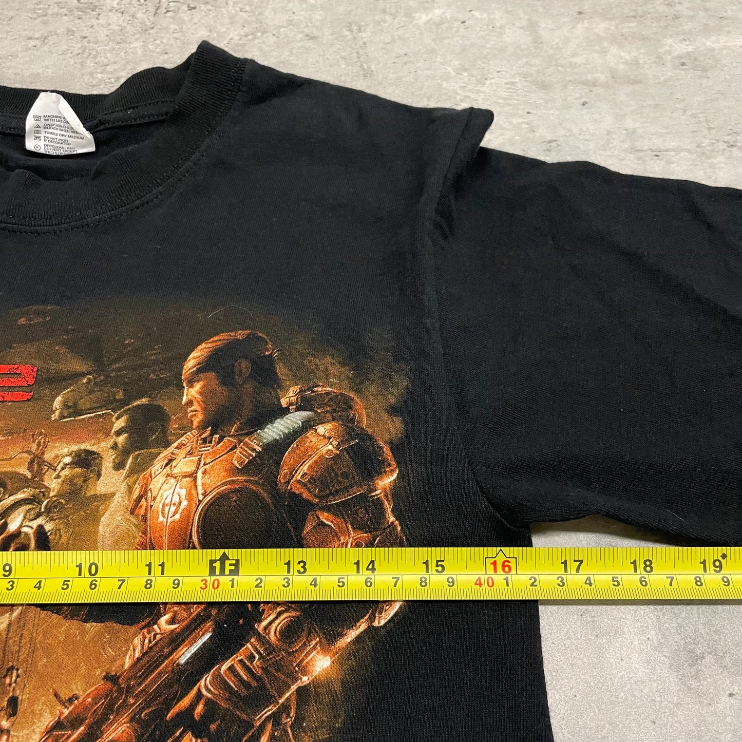 ‘08 Gears of War 2 T-Shirt Size S