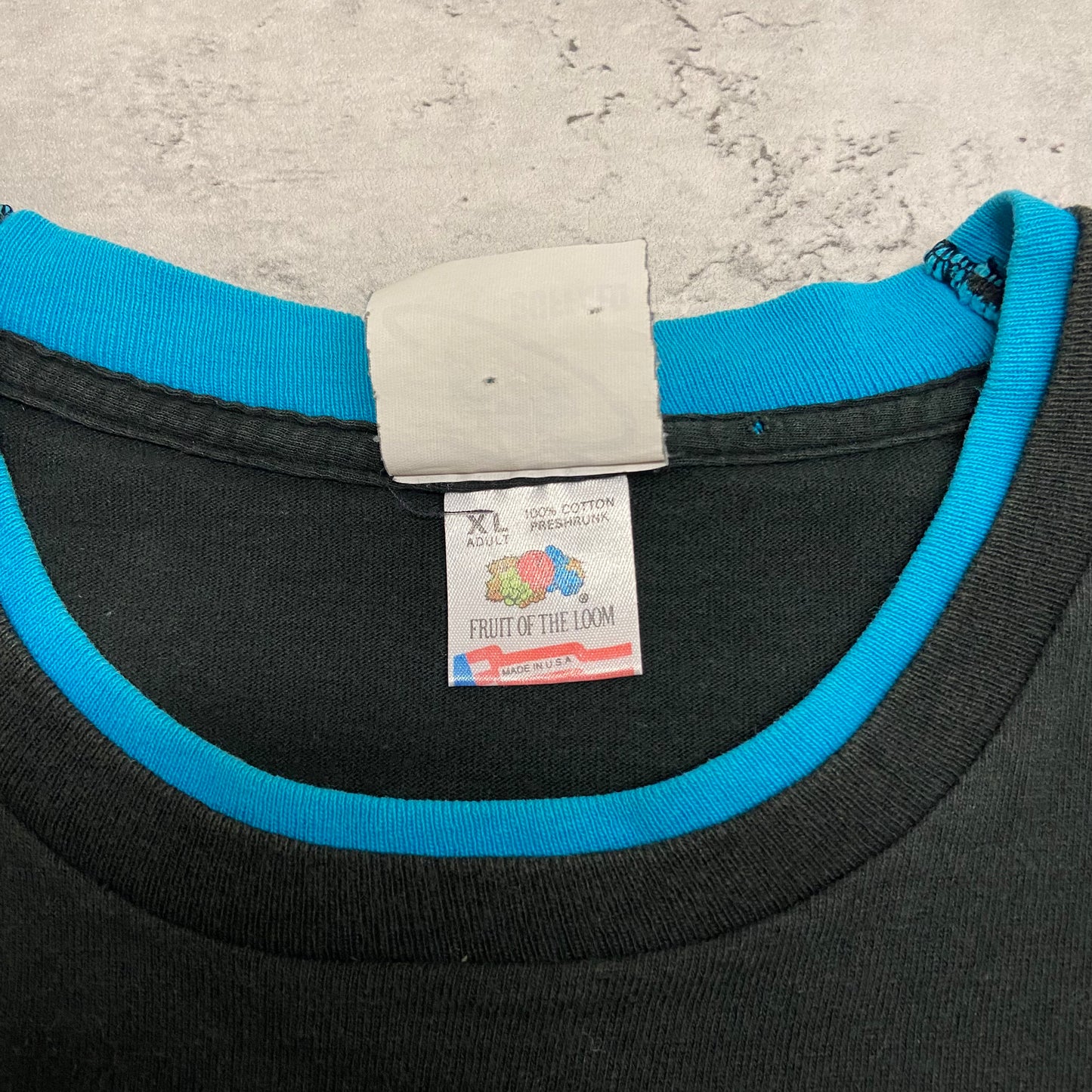 90's Wolf Wyoming T-Shirt size XL