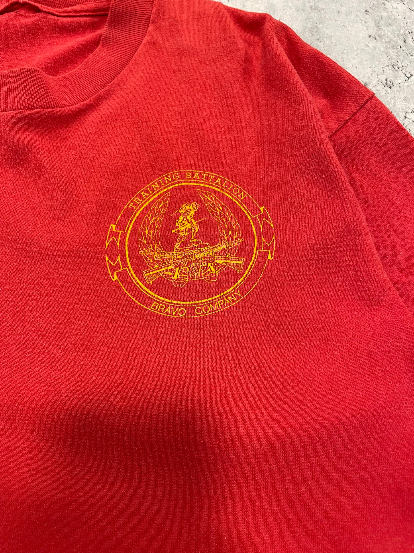 80s school of infantry Red T-shirt