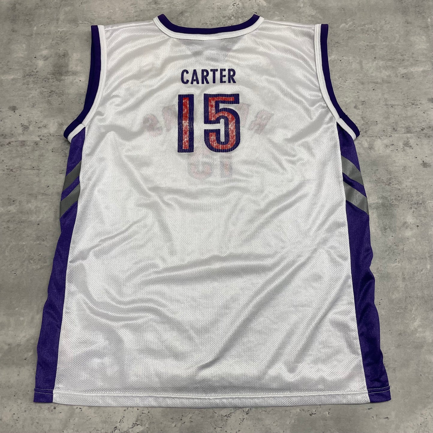 00s Vince Carter Raptors Jersey Size Youth XL (18-20)