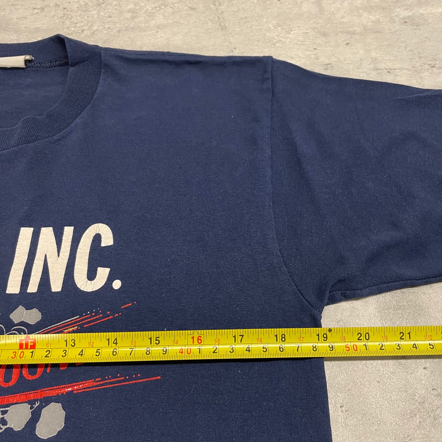 J Roy's Inc. Bowmansville T-Shirt Fits Large